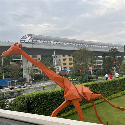 Giraffe μετάλλων γεωμετρίας μεγάλο υπαίθριο γλυπτό διακοσμητικό για το τετράγωνο λεωφόρων